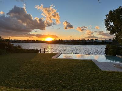 Casa 4 dormitorios en venta en General Pacheco, Tigre