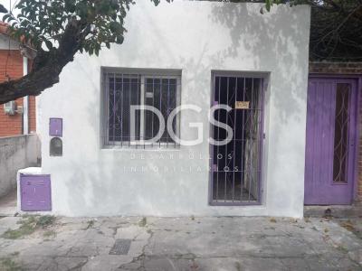 Casa 2 dormitorios en alquiler en Lanus