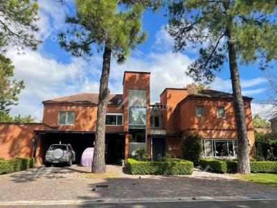 Casa 3 dormitorios en venta en Mayling CC, Pilar