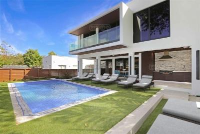 Casa 4 dormitorios en venta en Miami