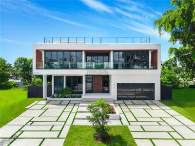 Casa 5 dormitorios en venta en Sunny Isles, Miami