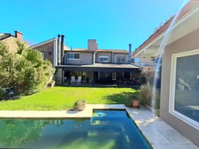 Casa 4 dormitorios en venta en Las Carreras, San Isidro
