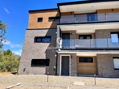 Departamento 3 dormitorios en venta en Arelauquen Golf CC, Bariloche