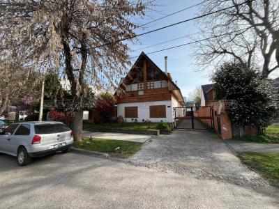 Casa 3 dormitorios en venta en Centro, San Martin de los Andes