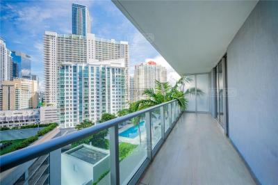 Departamento 1 dormitorios en venta en Miami