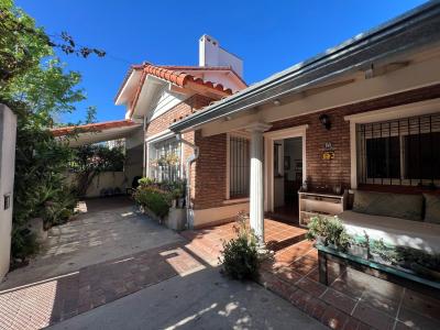 Casa 4 dormitorios en venta en Las Carreras, San Isidro