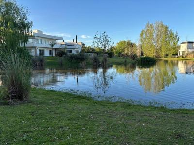 Casa 4 dormitorios en venta en Terravista, General Rodriguez