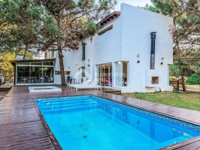 Casa 4 dormitorios en venta en Golf 1, Costa Esmeralda