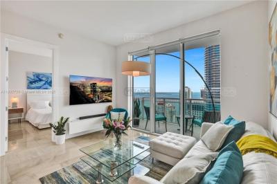 Departamento 2 dormitorios en venta en Miami