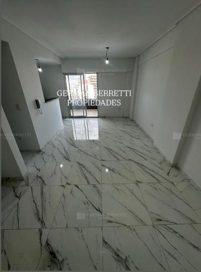 Departamento 2 dormitorios en venta en Lanus Este, Lanus