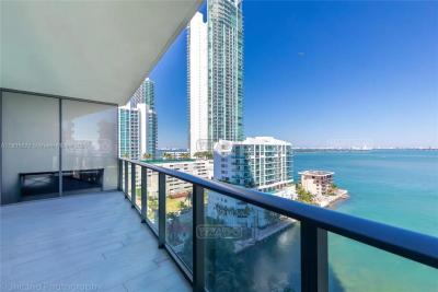 Departamento 2 dormitorios en venta en Miami