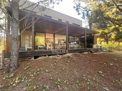 Casa 4 dormitorios en alquiler temporario en Costa Esmeralda