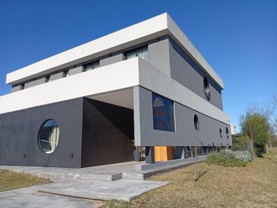 Casa 4 dormitorios en alquiler en Nordelta, Tigre