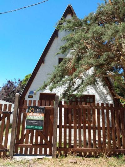 Casa en venta en Villa Gesell