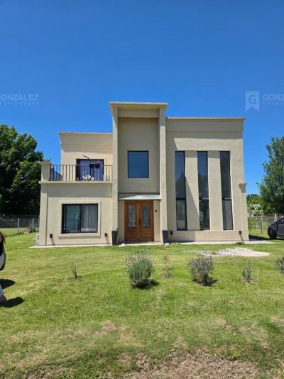 Casa 4 dormitorios en venta en Haras del Sol, Pilar