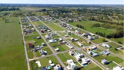 Terreno en venta en Alejandro Petion, Canuelas