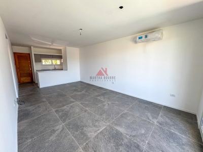 Departamento 2 dormitorios en venta en Saravi Village, Pilar