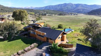 Casa 4 dormitorios en venta en Penon del Lolog, San Martin de los Andes