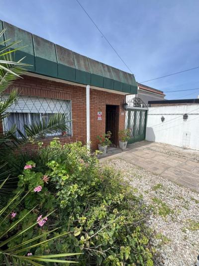 Casa 2 dormitorios en venta en San Antonio De Padua, Merlo