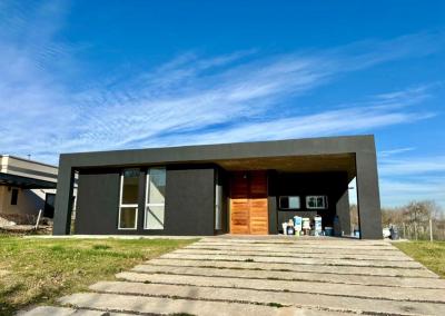 Casa 3 dormitorios en venta en San Sebastian, Escobar