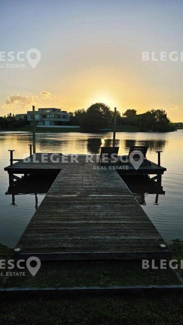Casa 4 dormitorios en alquiler en Villanueva, Tigre