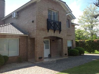 Casa 3 dormitorios en venta en Francisco Álvarez, Moreno