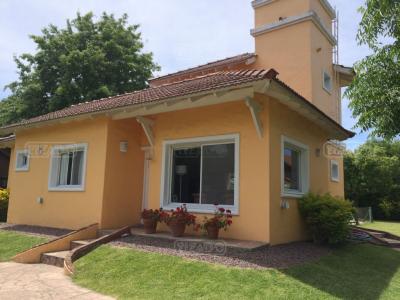 Casa 3 dormitorios en venta en Francisco Álvarez, Moreno