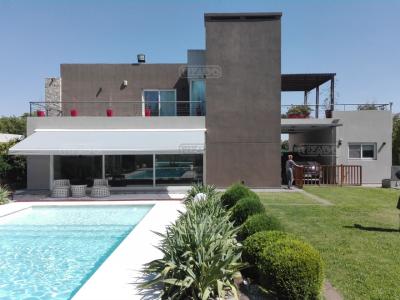 Casa 3 dormitorios en venta en El Nacional, General Rodriguez