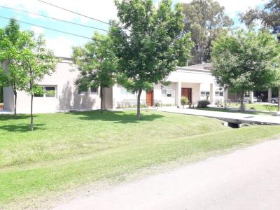 Casa 4 dormitorios en venta en Francisco Álvarez, Moreno