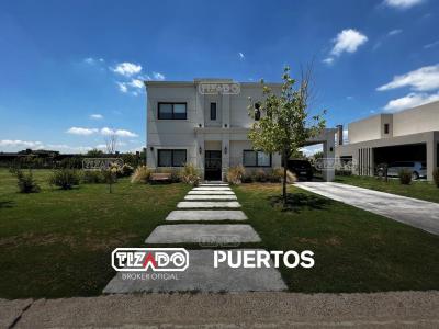 Casa 4 dormitorios en venta en Puertos, Escobar