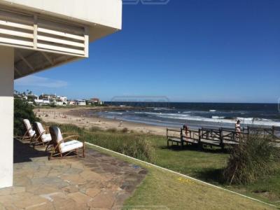 Casa 2 dormitorios en venta en Punta del Este, Punta del Este