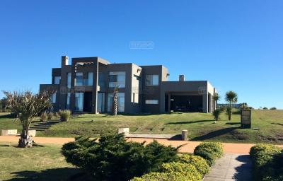 Casa 4 dormitorios en venta en Las Garzas, Las Garzas