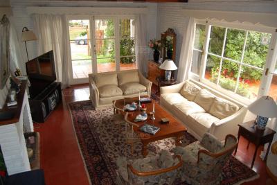 Casa 4 dormitorios en venta en Punta del Este, Punta del Este