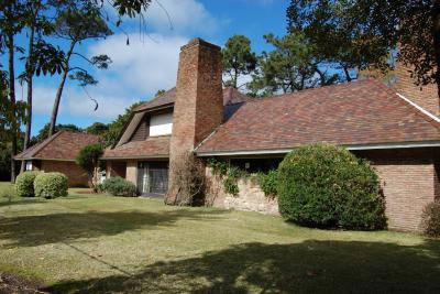 Casa 4 dormitorios en venta en Punta del Este, Punta del Este