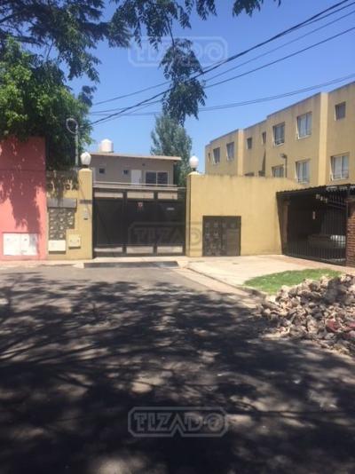Casa 3 dormitorios en venta en Hurlingham, Hurlingham