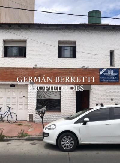 Casa 3 dormitorios en venta en Lanus Este, Lanus