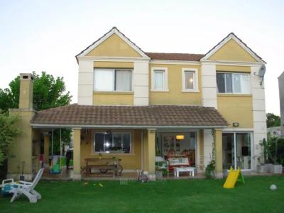 Casa 3 dormitorios en venta en Ituzaingo, Ituzaingo