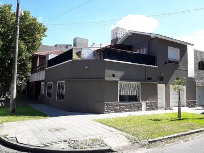 Casa 3 dormitorios en venta en Lomas de Zamora, Lomas de Zamora