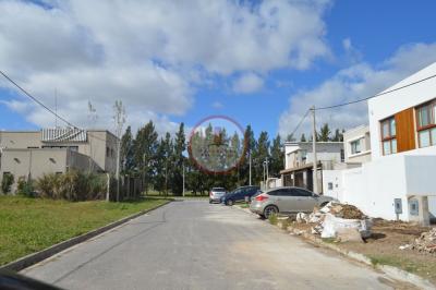 Terreno en venta en Jose Hernandez, La Plata