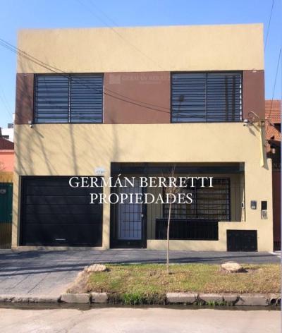 Casa 3 dormitorios en venta en Lanus Este, Lanus