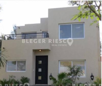 Casa en venta en San Isidro Labrador, Villanueva