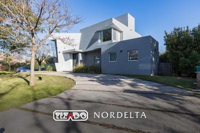 Casa 4 dormitorios en venta en Villanueva, Tigre