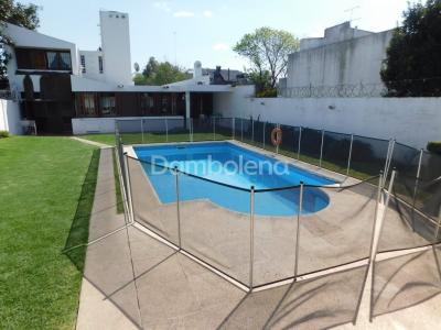 Casa 4 dormitorios en venta en Merlo, Merlo