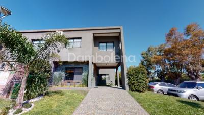 Casa 3 dormitorios en venta en Maria Eugenia (Paso del Rey), Moreno