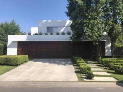 Casa en venta en Santa Barbara, Tigre