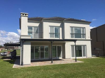 Casa 3 dormitorios en venta en Nordelta, Tigre