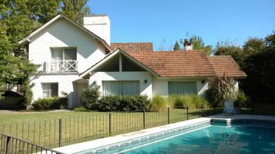 Casa 5 dormitorios en venta en Mayling CC, Pilar