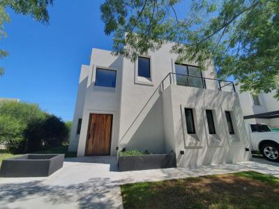 Casa en venta en Los Lagos, Nordelta