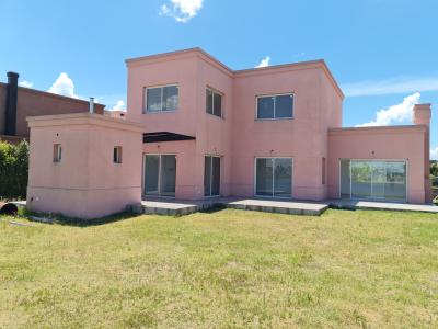 Casa 3 dormitorios en venta en Villanueva, Tigre