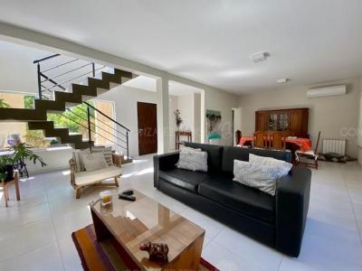 Casa en venta en Santa Catalina, Villanueva